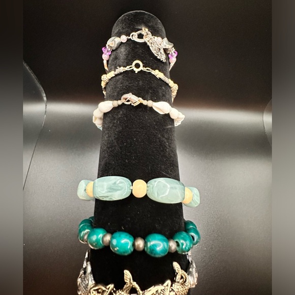 Fashion Bracelets set of 6 - Picture 2 of 7